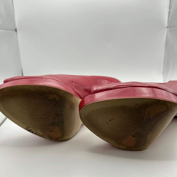 Michael Kors Women's Sz 8M Red Platform Heels Open Toe Leather Upper Shoes - Picture 4 of 4